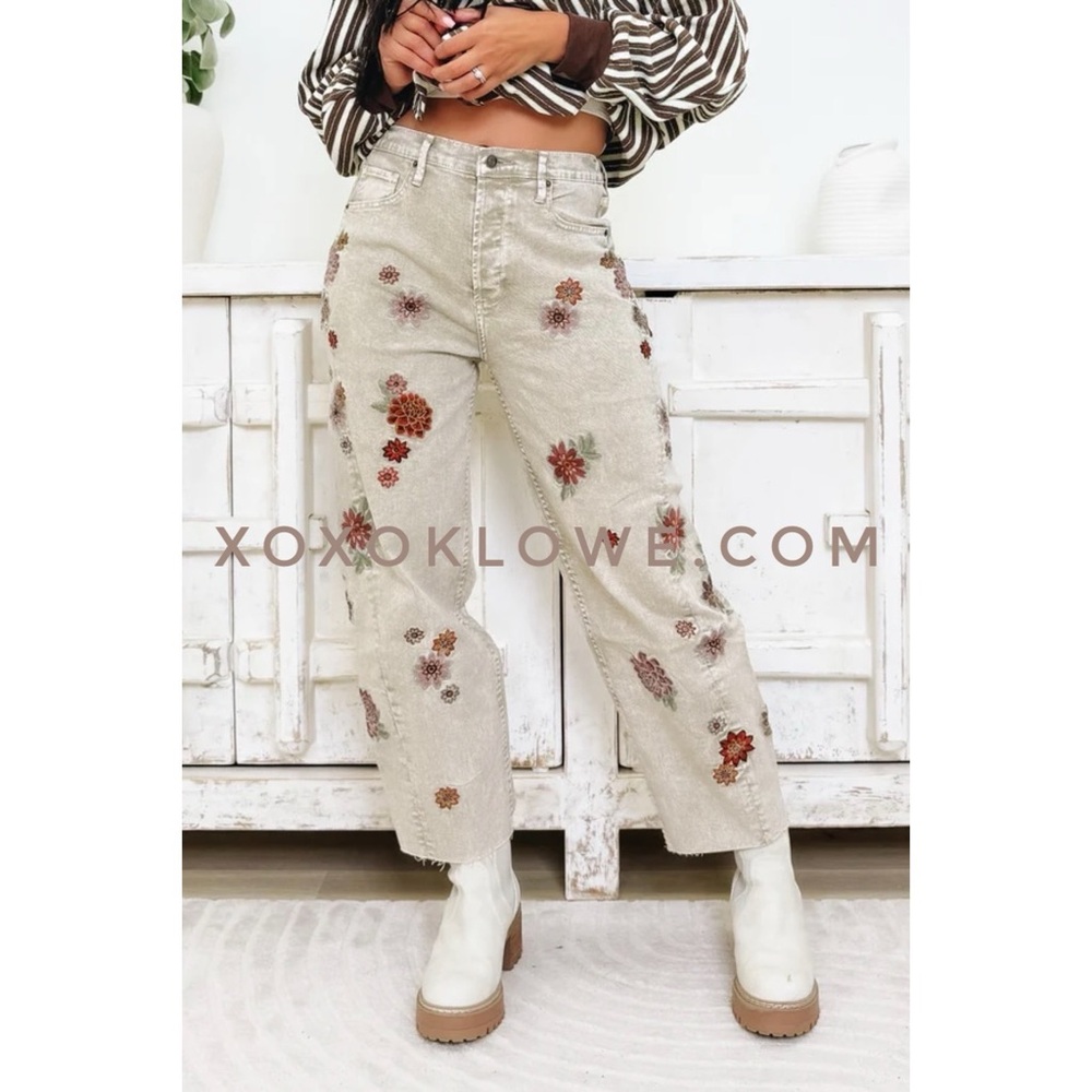 Oli & Hali Cream Straight Leg Jeans with Embroidered Floral Accents